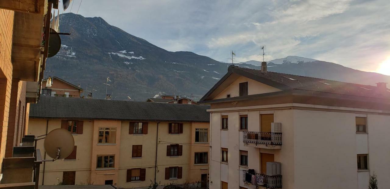 Le Chat A Pois Aosta Exterior foto